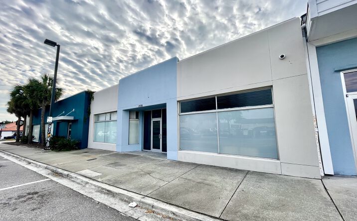 2008 N ORANGE AVE Orlando FL 32804-5533 APN: 292213772403150 