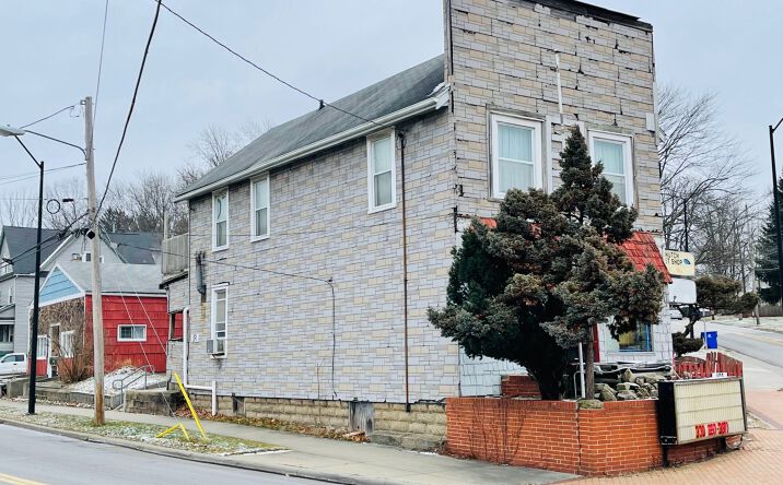Pictures of Mixed Use, Multifamily, Retail property located at 103 Lake St, Kent, OH 44240 for sales - image #1