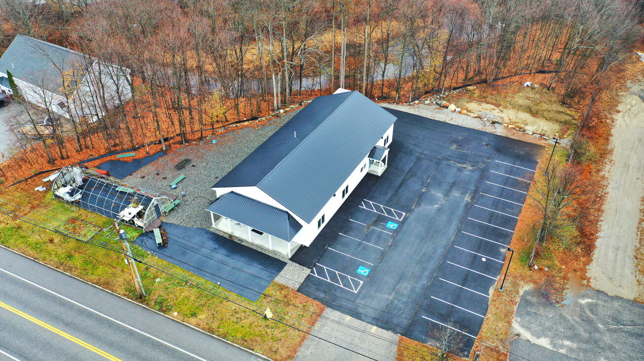 793 Main St, Lewiston, ME 04240