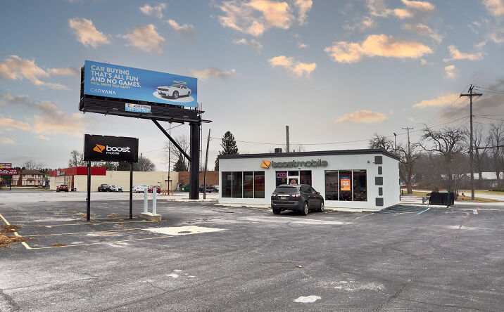 Pictures of Retail property located at 2310 Woodville Rd, Oregon, OH 43616 for sales - image #1