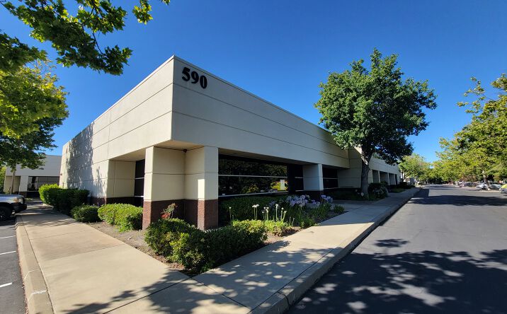 Pictures of Office property located at 590 Menlo Dr, Rocklin, CA 95765 for comps - image #1