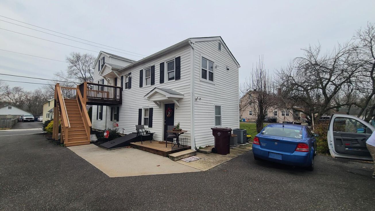 16 E Millbrooke Ave, Woodstown, NJ 08098 Multifamily Property for Sale