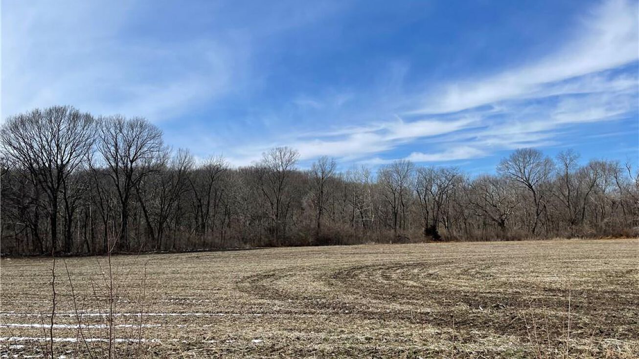 720 N Powell Road, Independence, MO 64056