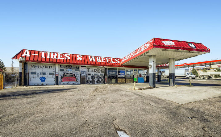 Pictures of Retail property located at 404 S Circle Dr, Colorado Springs, CO 80910 for sales - image #1