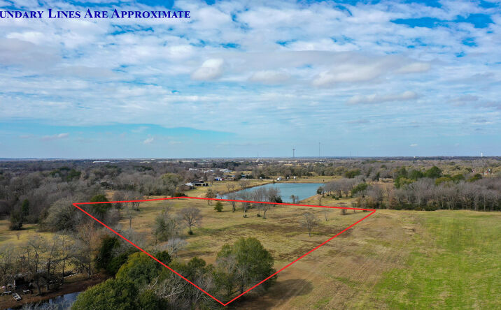 Pictures of Land property located at Hwy 6, Navasota, TX 77868 for sales - image #1