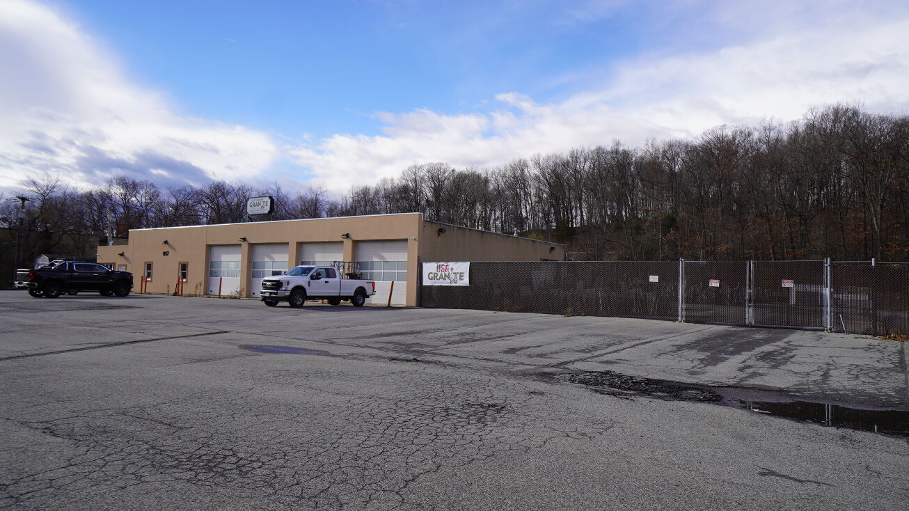 857 Union Ave, New Windsor, NY 12553