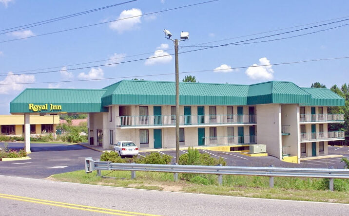 1323 GARNER LN Columbia SC 29210 8301 APN: R07406 01 14 Crexi com 1323 GARNER LN Columbia SC 29210 8301 APN: R07406 01 14 Crexi com