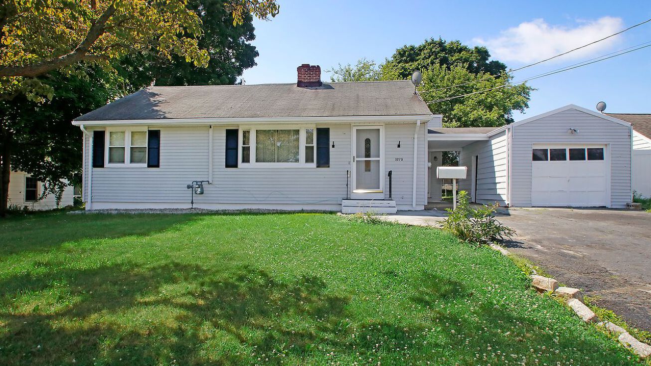 3275 Old Town Rd, Bridgeport, CT 06606