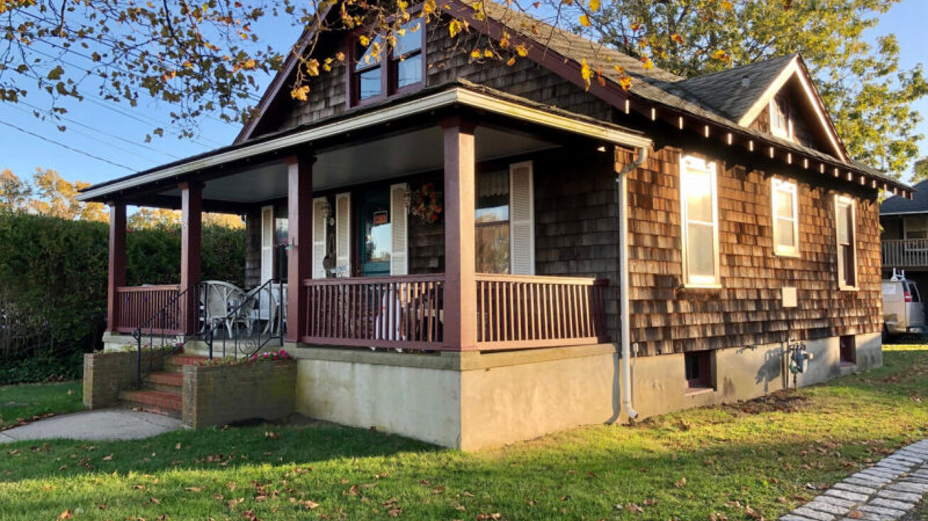 227 E Main St, Manasquan, NJ 08736