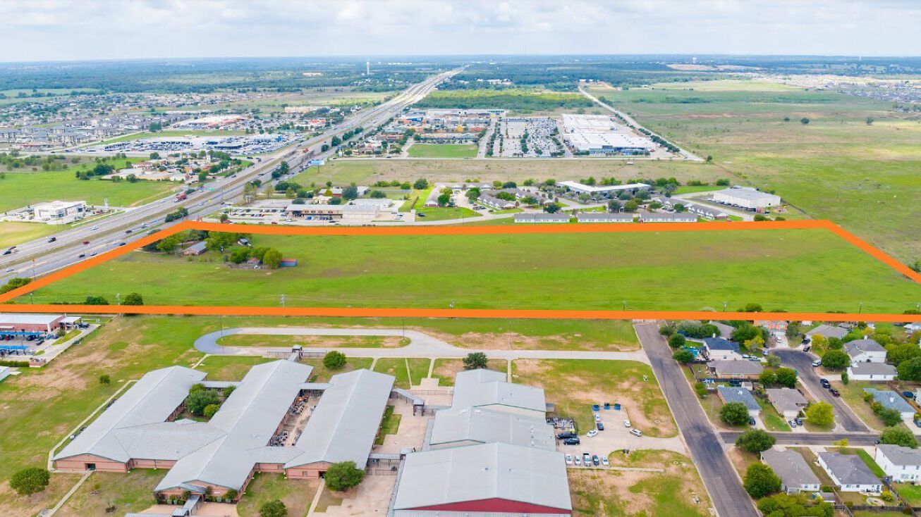 615 State Hwy 71, Bastrop, TX 78602