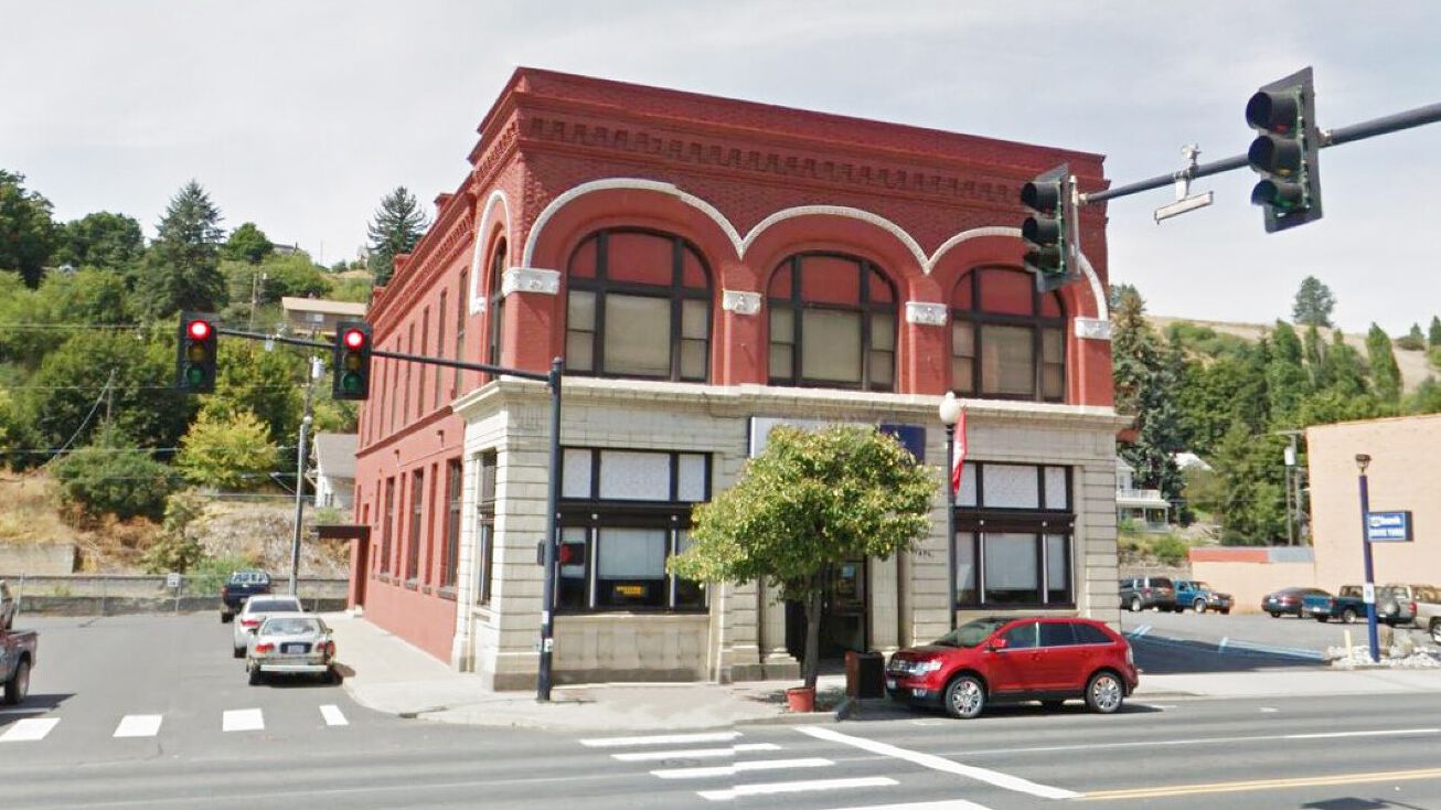 101 N Main St, Colfax, WA 99111 Office Property for Sale US Bank