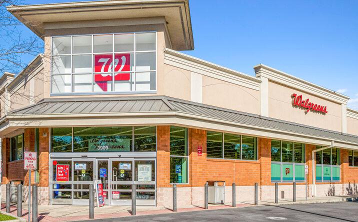 Pictures of Retail property located at 3909 NW 13th St, Gainesville, FL 32609 for comps - image #1