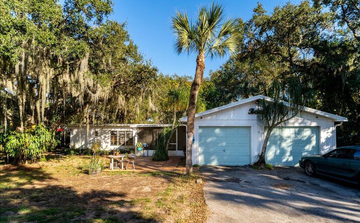 Pictures of Industrial property located at 4106 N Us Highway 1, Fort Pierce, FL 34946 for sales - image #1