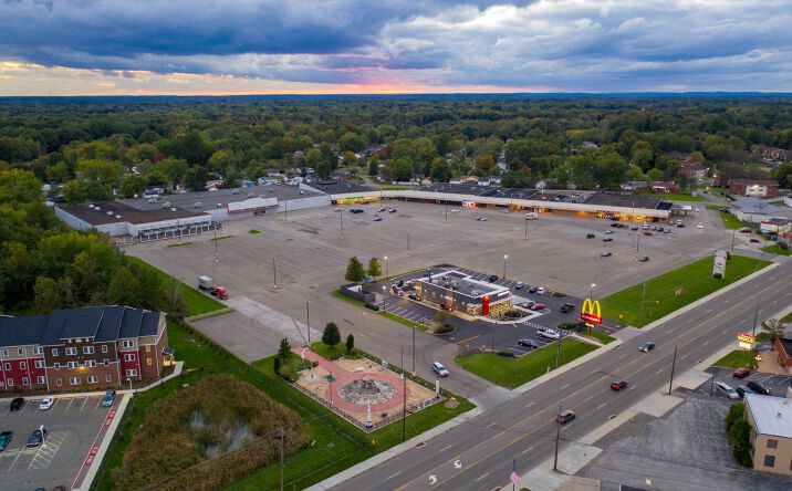 Pictures of Retail property located at 2587 Parkman Rd NW, Warren, OH 44485 for sales - image #1