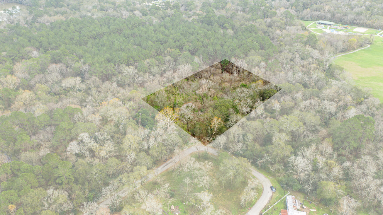 S 11th St, Conroe, TX 77301