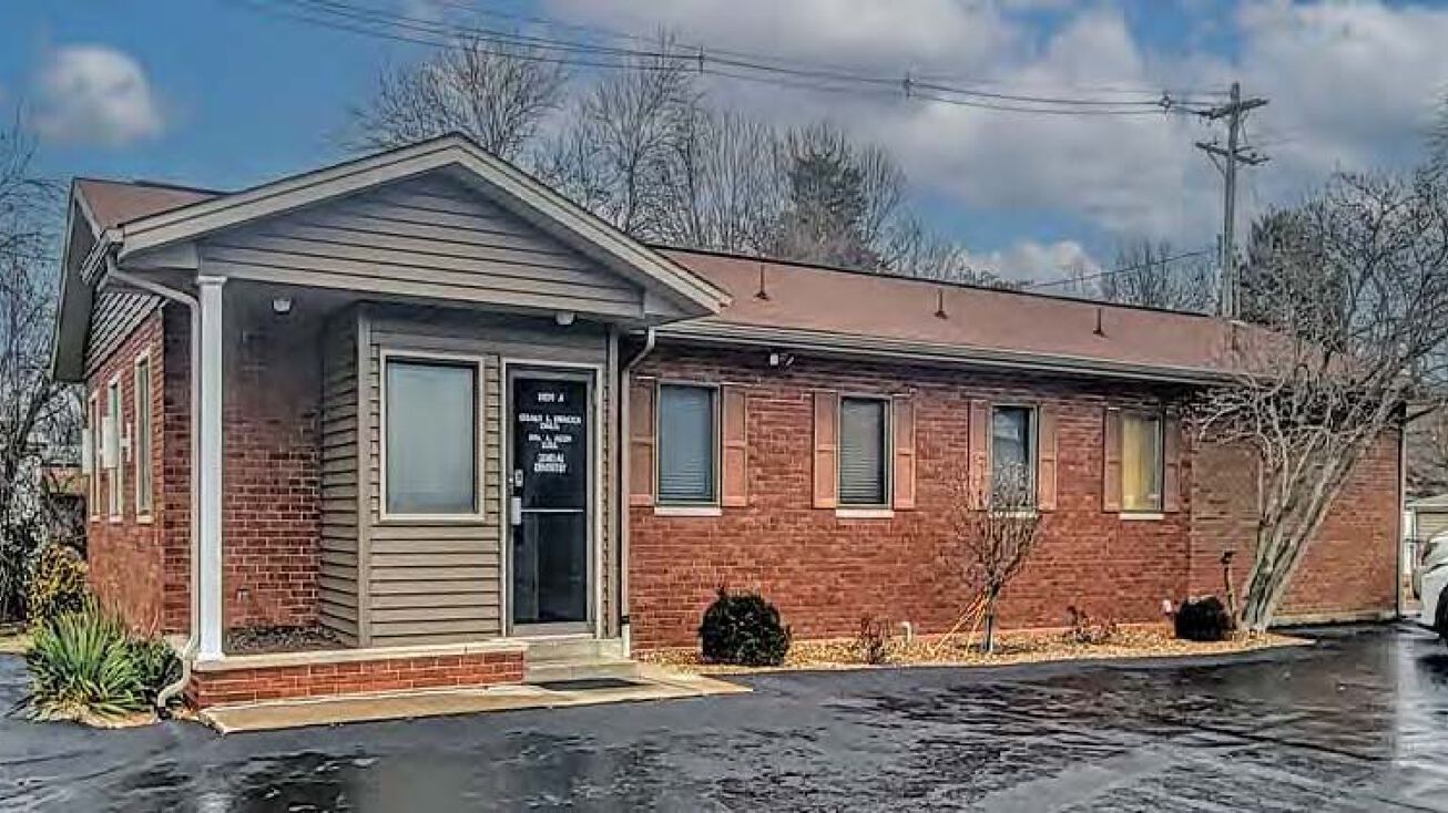 3909 N Belt W, Belleville, IL 62226