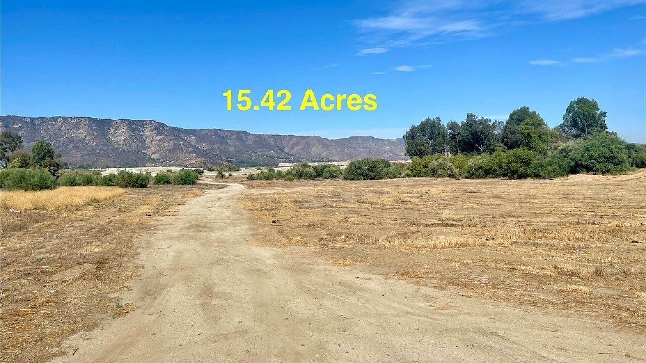 42 Mission Trail, Wildomar, CA 92595 Mixed Use Property for Sale 42