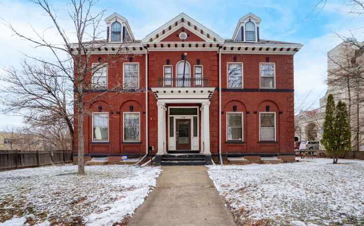 Pictures of Office property located at 2105 1st Ave S, Minneapolis, MN 55404 for sales - image #1