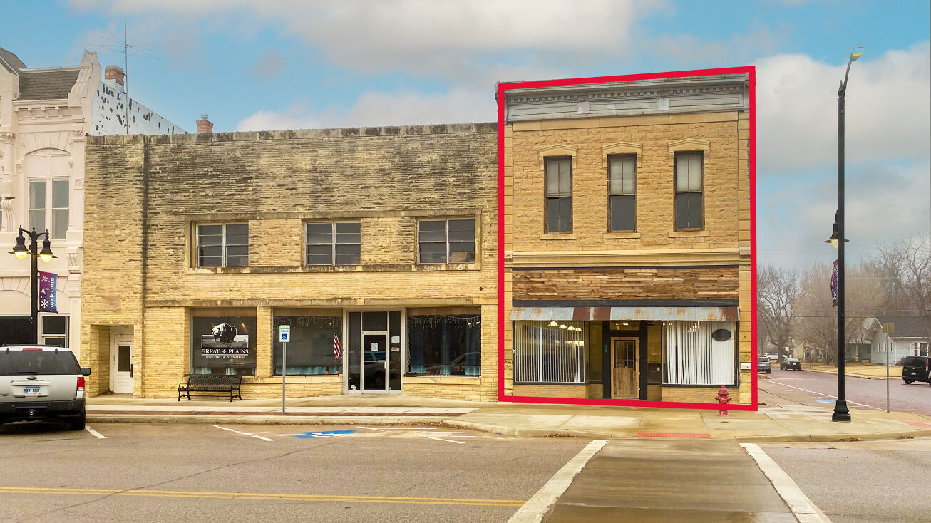 330 E Main St, Marion, KS 66861 Office Property for Sale HISTORIC