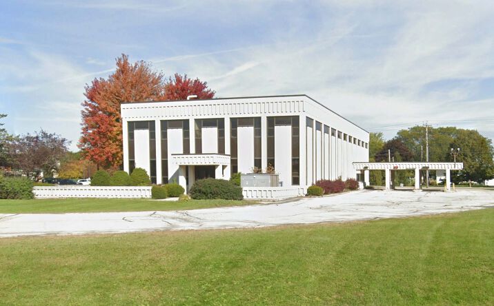 Pictures of Office, Retail property located at 10005 Northwestern Ave, Caledonia, WI 53046 for sales - image #1