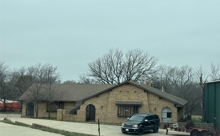 Pictures of Retail, Office, Industrial property located at 910 N Preston Road, Celina, TX 75009 for sales - image #1