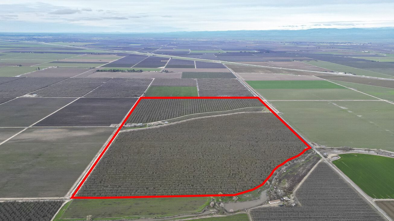 9863 S Vista Ave, Chowchilla, CA 93610