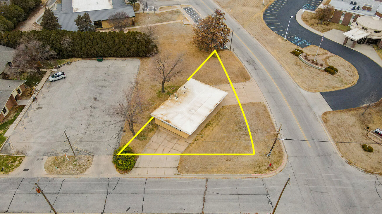 1601 State St, Augusta, KS 67010 Office Property for Sale (Augusta