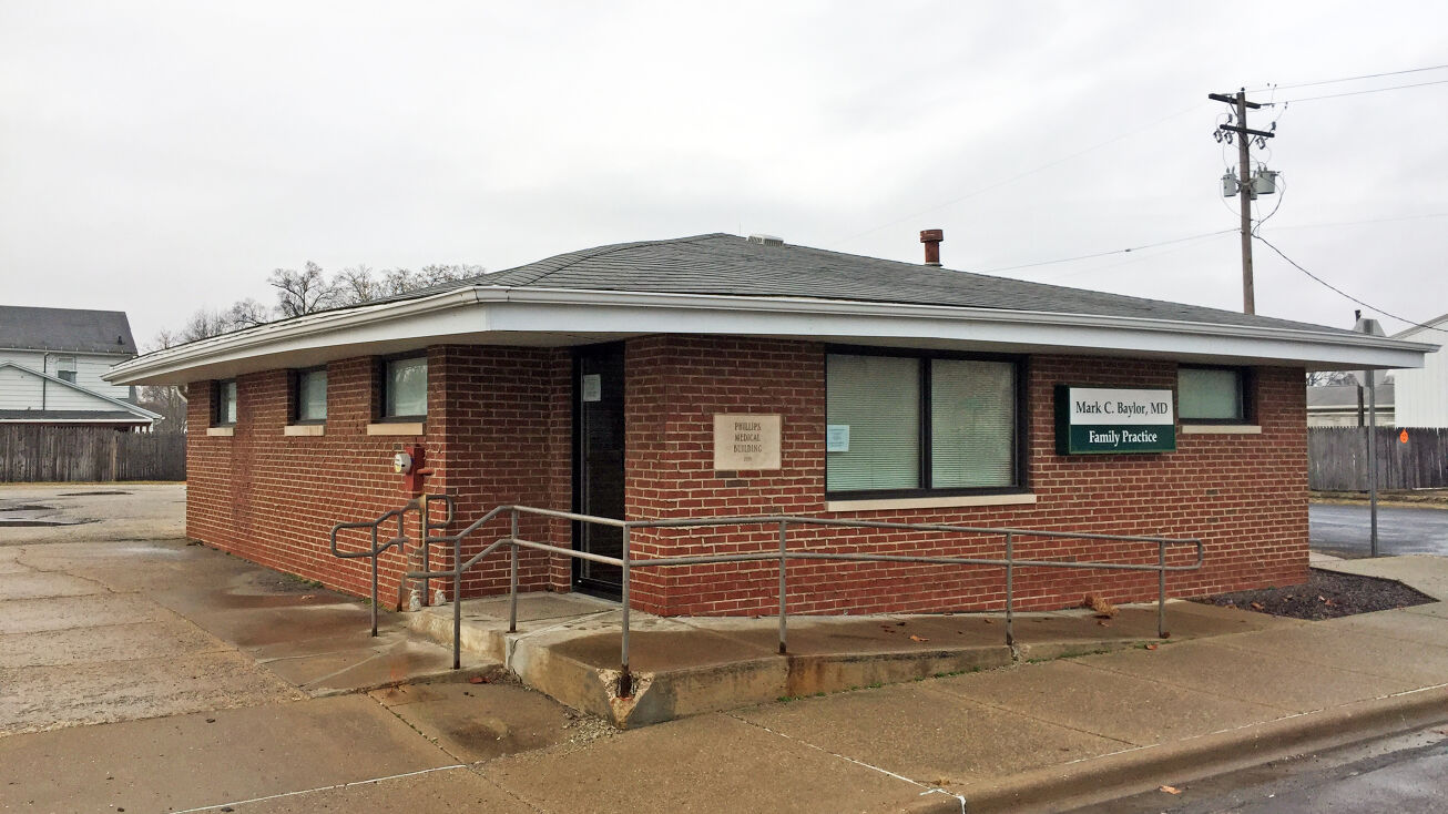 201 E Main St, Glasford, IL 61533