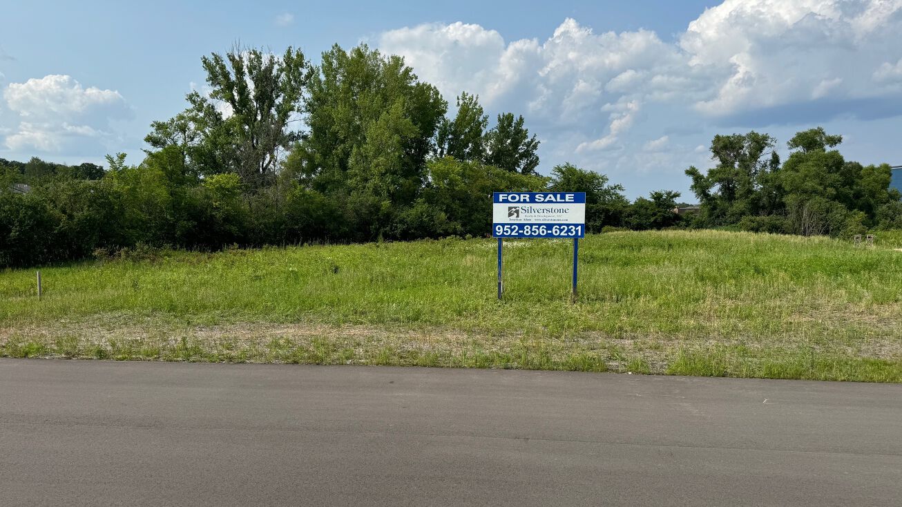 Keokuk Ave, Lakeville, MN 55044