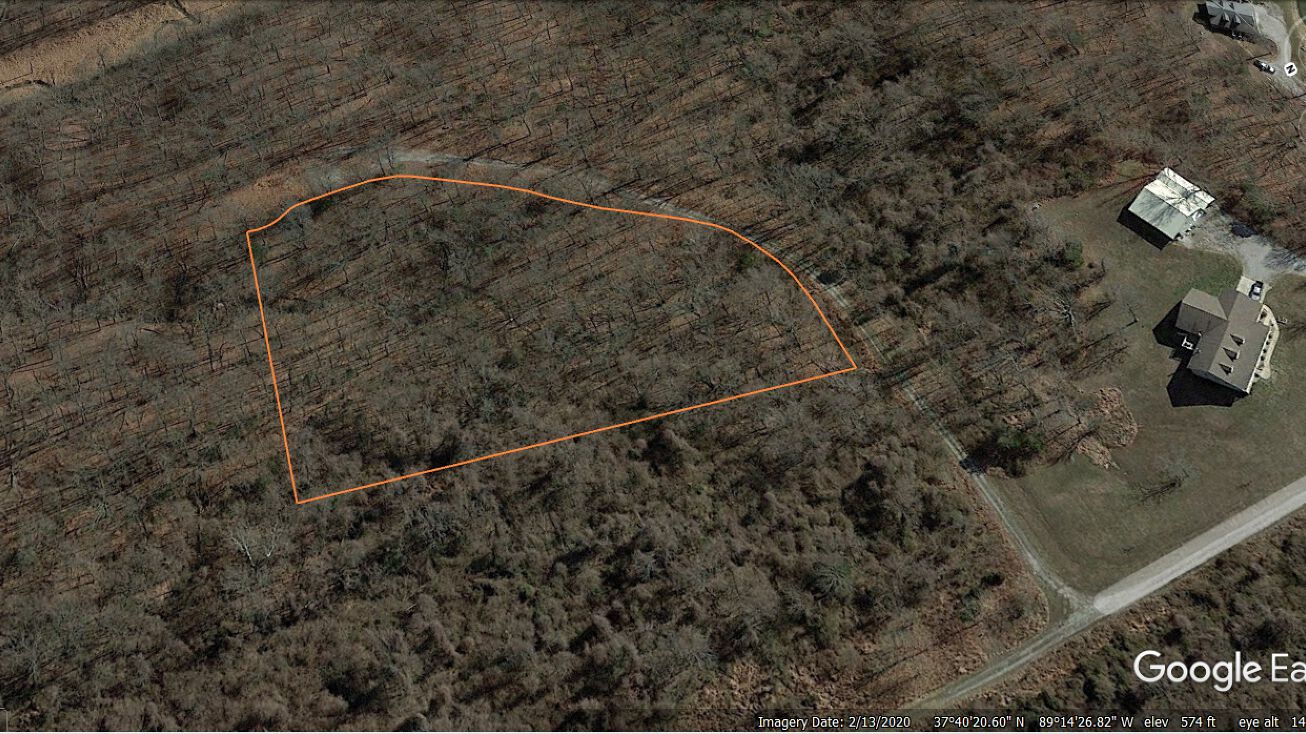 Hidden Creek Rd, Carbondale, IL 62903