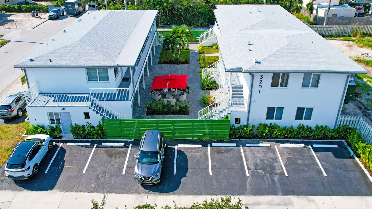 3201 Broadway, West Palm Beach, FL 33407