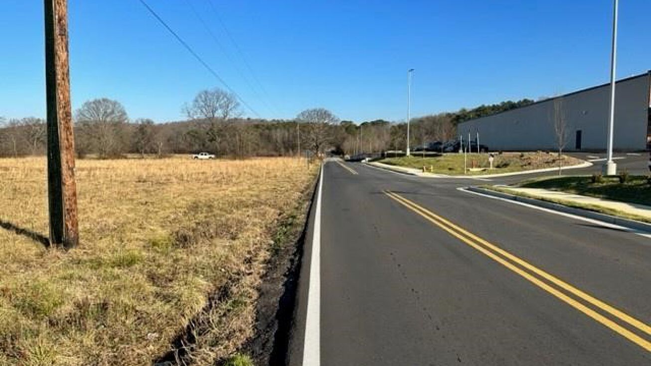 330 Rd NW, Cartersville, GA 30121