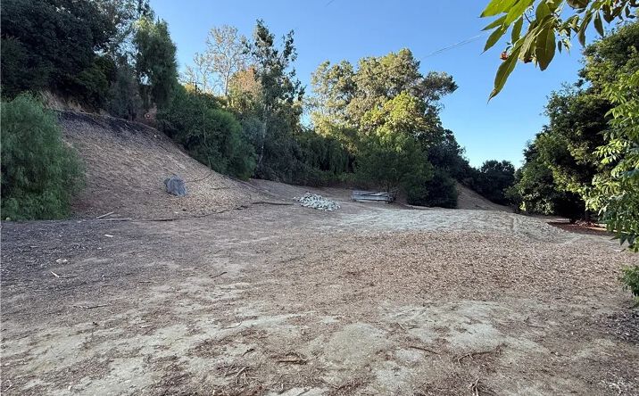 Pictures of Land property located at 2240 Valle, La Habra Heights, CA 90631 for sales - image #1