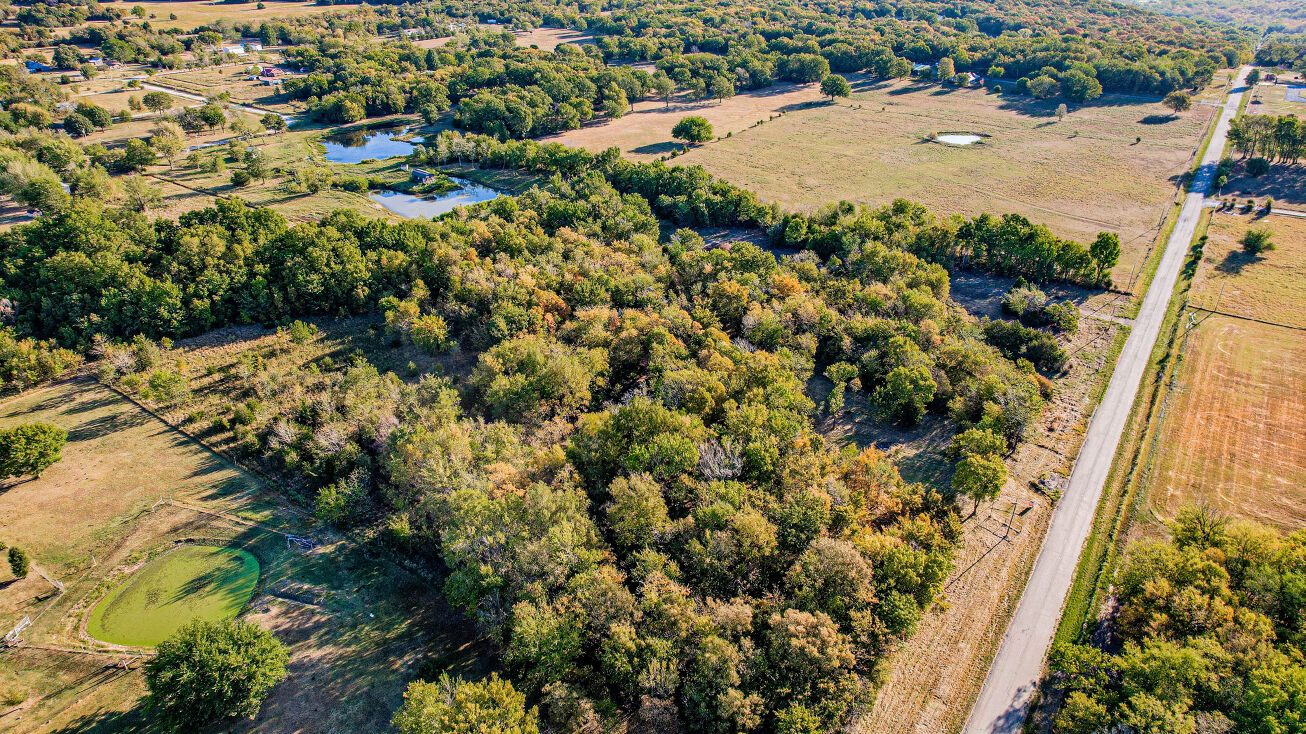 1700 W 630 Rd, Chouteau, OK 74337