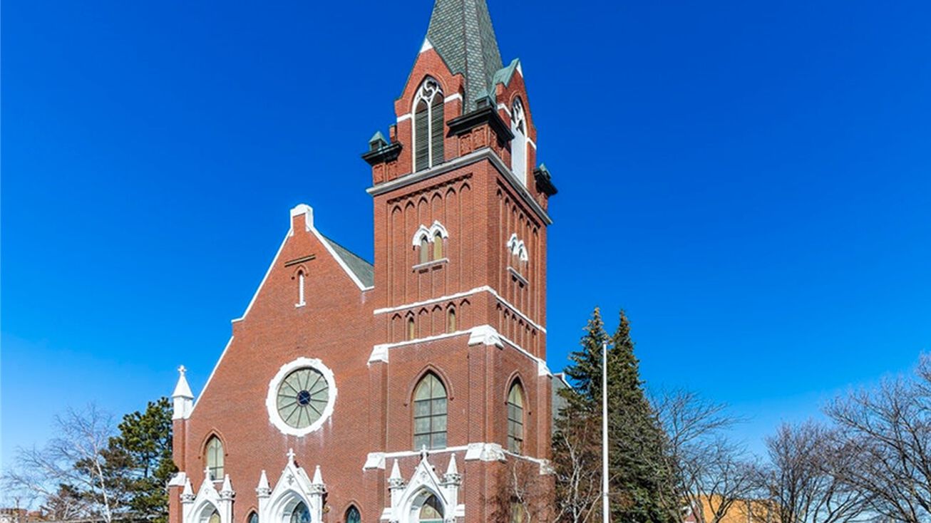 1011 3rd St, Bay City, MI 48708