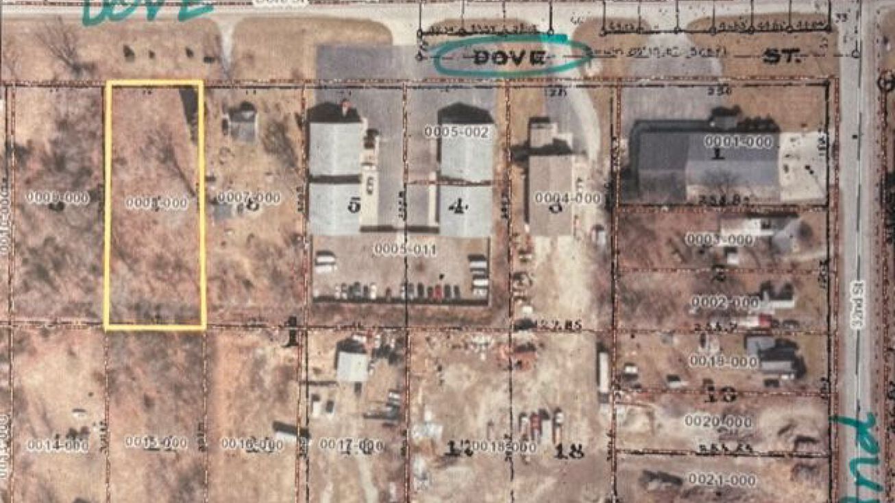 Dove Rd, Port Huron Charter Township, MI 48060