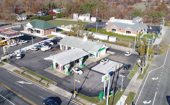 Pictures of Retail property located at 741 Montauk Hwy, Shirley, NY 11967 for sales - image #1