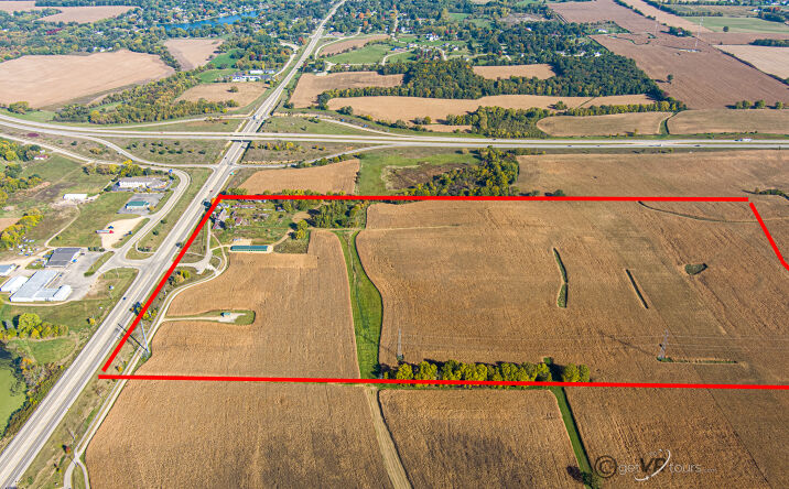 Pictures of Land property located at 1203 IL-26, Freeport, IL 61032 for sales - image #1
