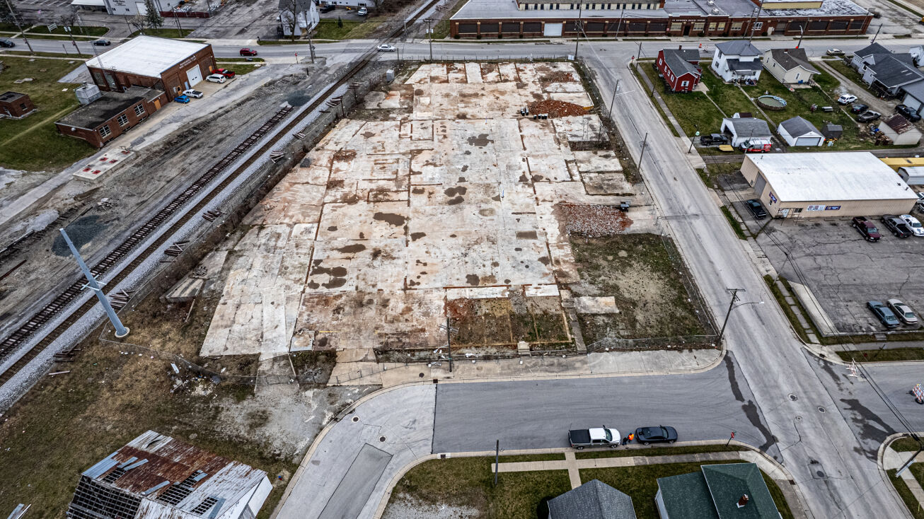 Pictures of Land property located at 210 Lima St, Wapakoneta, OH 45895 for sales - image #1