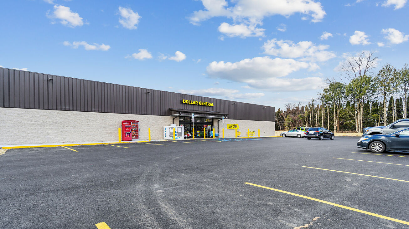 615 N Baltimore Ave, Mount Holly Springs, PA 17065 Retail Property