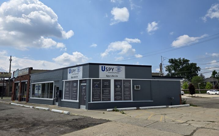 Pictures of Retail property located at 27827 Woodward Ave, Berkley, MI 48072 for sales - image #1