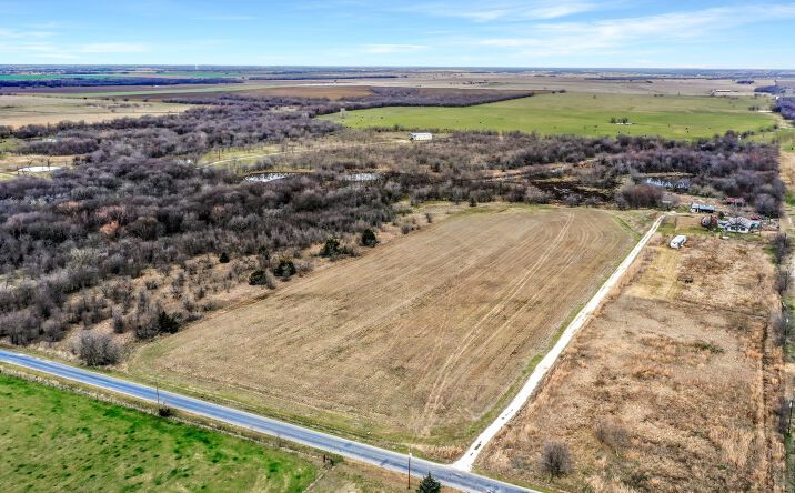 Pictures of Land property located at Southmayd Rd, Collinsville, TX 76233 for sales - image #1