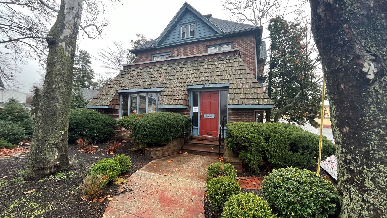 26 E Kings Hwy, Mt Ephraim, NJ 08059