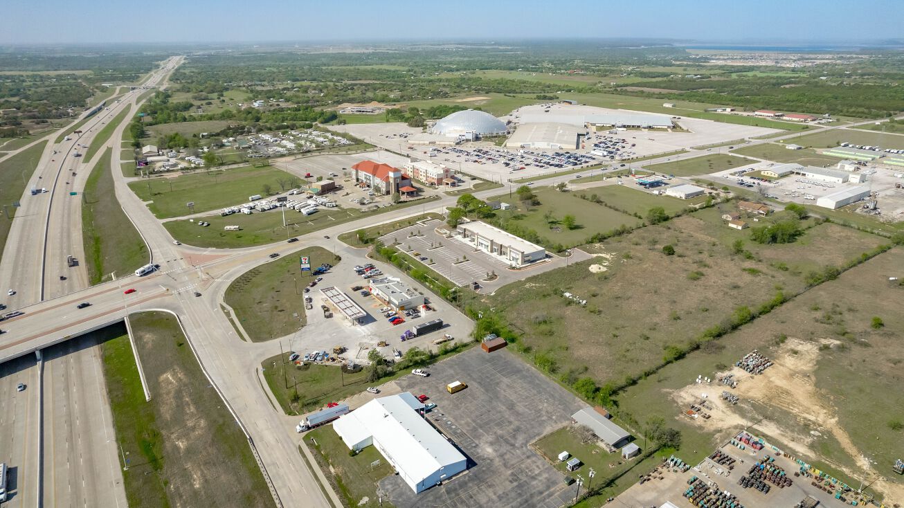 140 W Loop 121, Belton, TX 76513