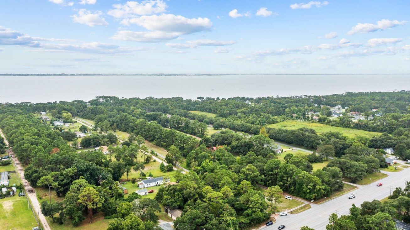 1523 NC24, Newport, NC 28570