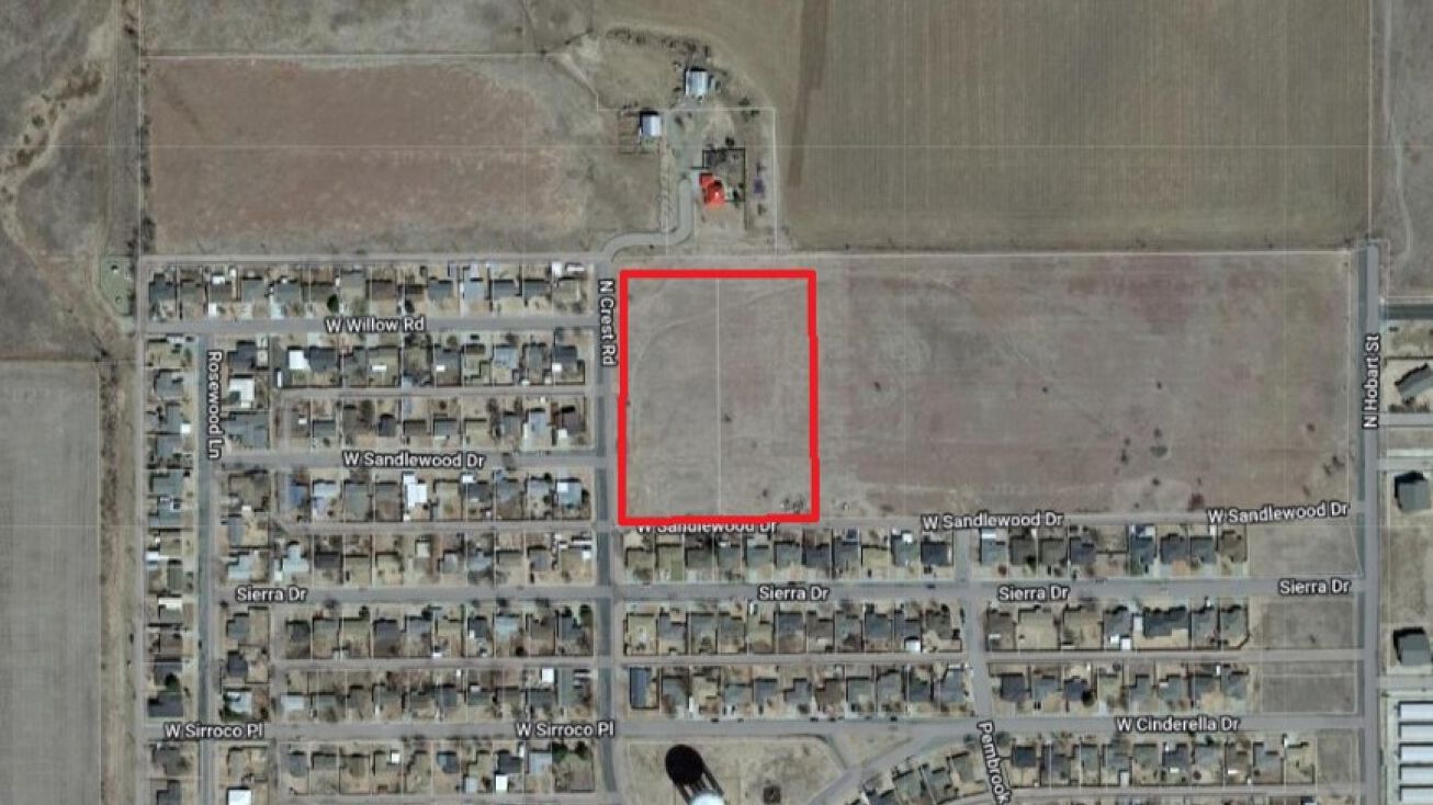 N Crest Rd, Pampa, TX 79065