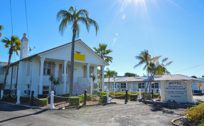Pictures of Special Purpose property located at 704 N Dixie Highway, Lantana, FL 33462 for sales - image #1