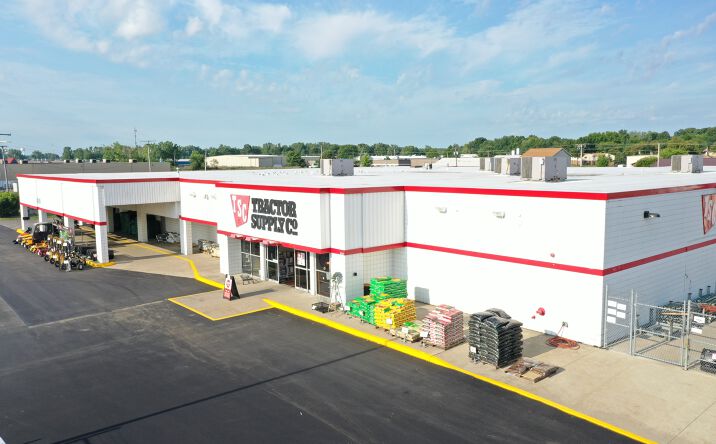 Pictures of Retail property located at 1807 N Wayne St, Angola, IN 46703 for sales - image #1