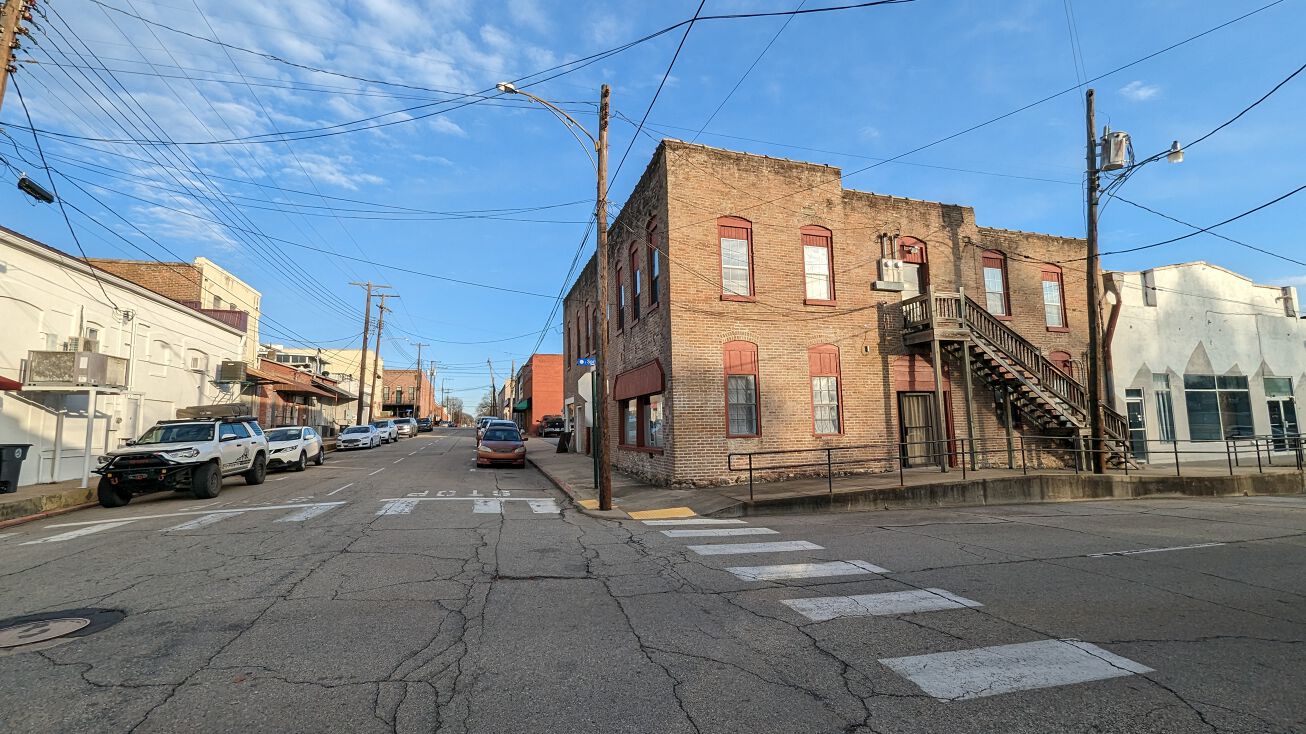 119 W Market Ave, Searcy, AR 72143