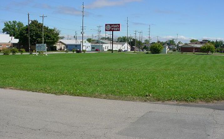 Pictures of Land property located at E Murdock Ave, Oshkosh, WI 54901 for sales - image #1